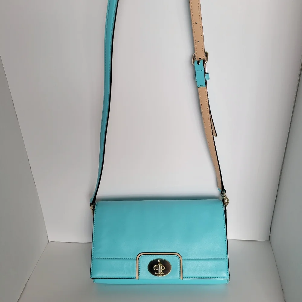 Kate Spade New York Crossbody Clutch Like New - Picture 4 of 12